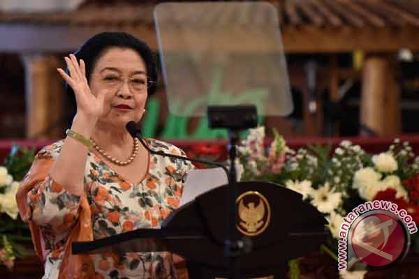 Megawati tegaskan dia tak pernah minta sesuatu ke calon kepala daerah