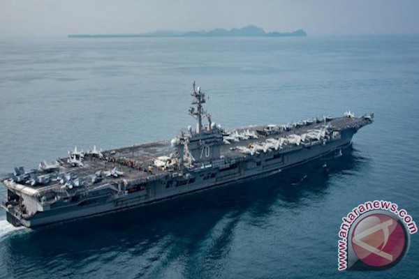 Gugus Tugas USS Carl Vinson berlayar dekat perairan Indonesia