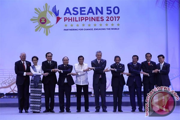 Presiden Jokowi serukan ASEAN sebagai solusi dunia