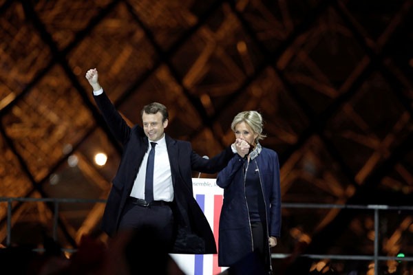 Macron si wajah baru Prancis, pemimpin termuda setelah Napoleon
