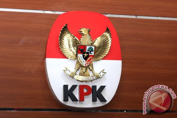 KPK bawa tujuh koper dokumen dari Abun