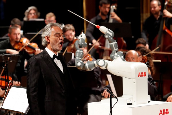 Robot YuMi pimpin orkestra di Italia