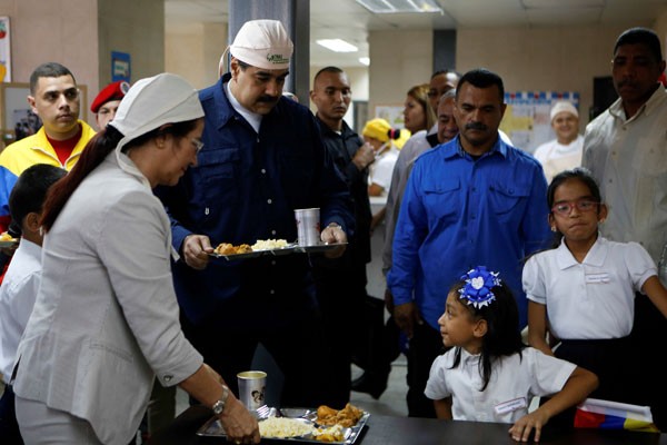 Tingkat keberterimaan Presiden Venezuela naik setelah sanksi Trump