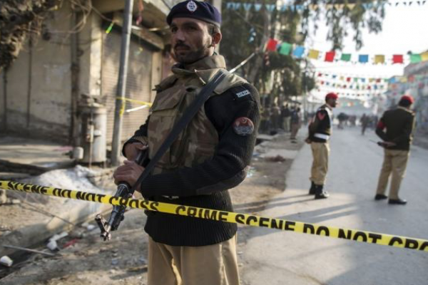Bom bunuh diri di Pakistan tewaskan 18 orang