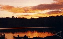 Berwisata ke Bambahano Singgah di Danau Dampelas