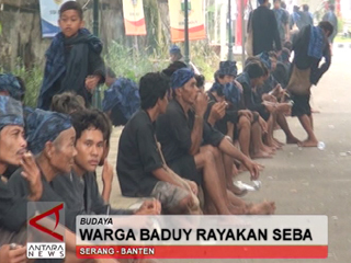 Warga Baduy Rayakan Seba 2012
