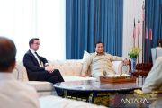 Prabowo, petinggi Embraer diskusi bahas teknologi industri penerbangan