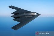 AS: Bomber siluman B-2 serang peluncur rudal Iran dengan bom 1 ton