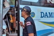 Lakukan uji petik, BPTD Maluku periksa fungsi teknis dan dokumen bus jelang mudik Lebaran