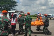 Pasgat dan Basarnas evakuasi jenazah korban heli PK-CFX ke Pontianak
