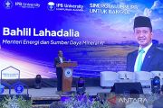 Bahlil: Indonesia pertahankan batu bara demi jaga tarif listrik