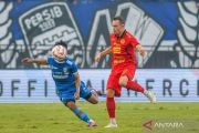 Persib gilas Persija, kokoh di puncak klasemen