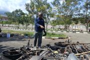 30 kendaraan terbakar usai pertandingan di Stadion Lukas Enembe