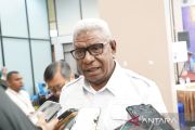 Bupati Mimika: Pelaku usaha tertib buang sampah