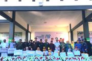 Bupati Bone Bolango serahkan bantuan sosial dan bonus prestasi