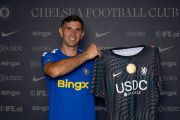 Emiliano Martinez resmi hengkang dari Aston Villa
