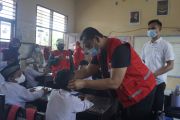 Pemkab-PMI Pasaman Barat bagikan masker ke pelajar antisipasi dampak kabut asap
