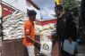Bulog salurkan bantuan pangan bagi 16.140 warga Kota Kupang
