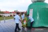 Peringati HUT ke-78 TNI AU, Danlanud ASH Ziarah dan Tabur Bunga ke Taman Makam Pahlawan