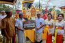 Pemkab Badung serahkan bantuan Rp2 miliar untuk bantu Pura Sanatanagama UGM