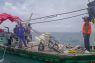 Agar hasil tangkapan ikan meningkat, PHE OSES bersama nelayan pasang rumpon di perairan Lampung Timur