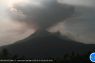 Gunung Lewotobi Laki-laki lontarkan abu setinggi 1.200 meter