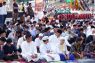 Warga padati Lapangan Cindua Mato Batusangkar laksanakan sholat Idul Fitri 1447 H