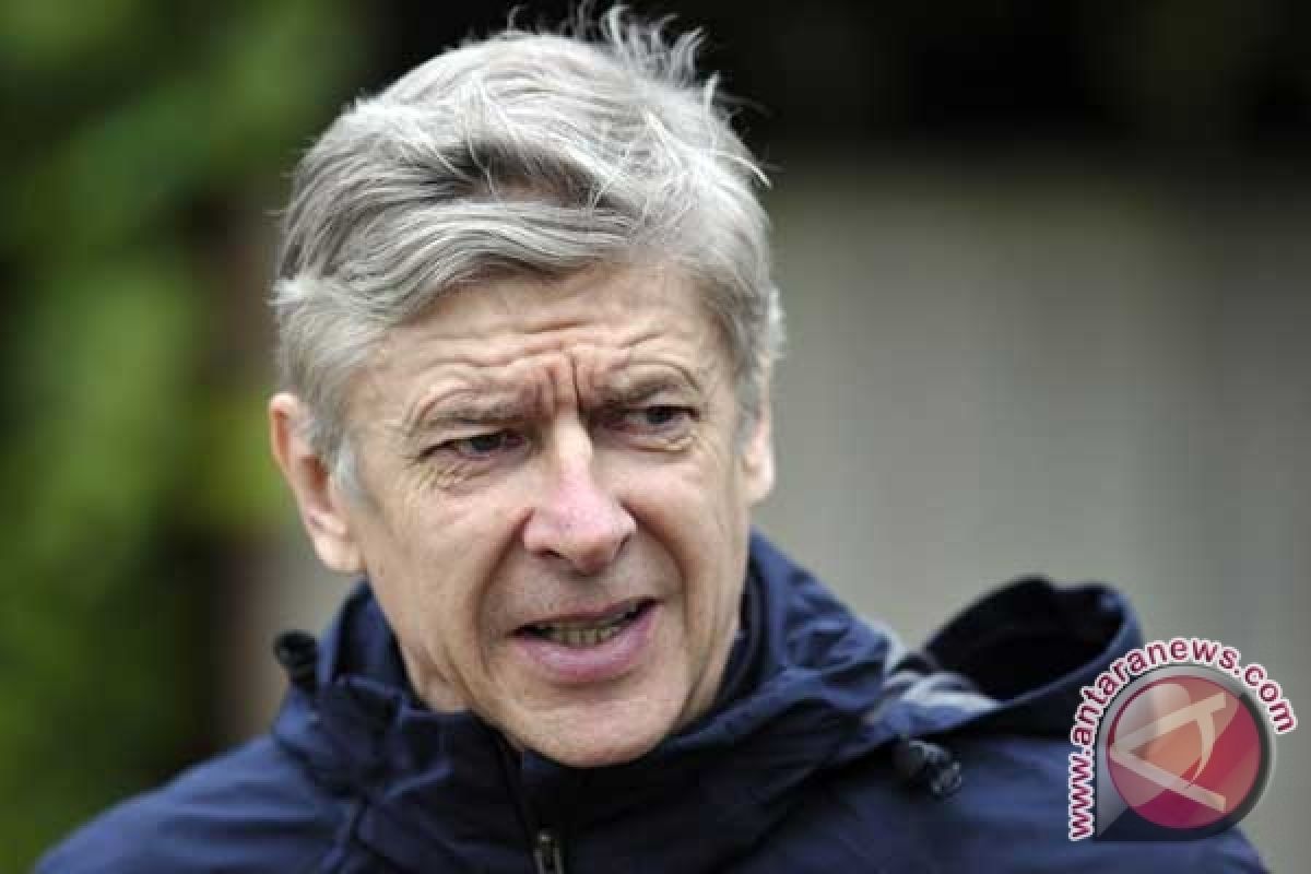 Wenger Pastikan Lehman Kembali Bersama Arsenal 