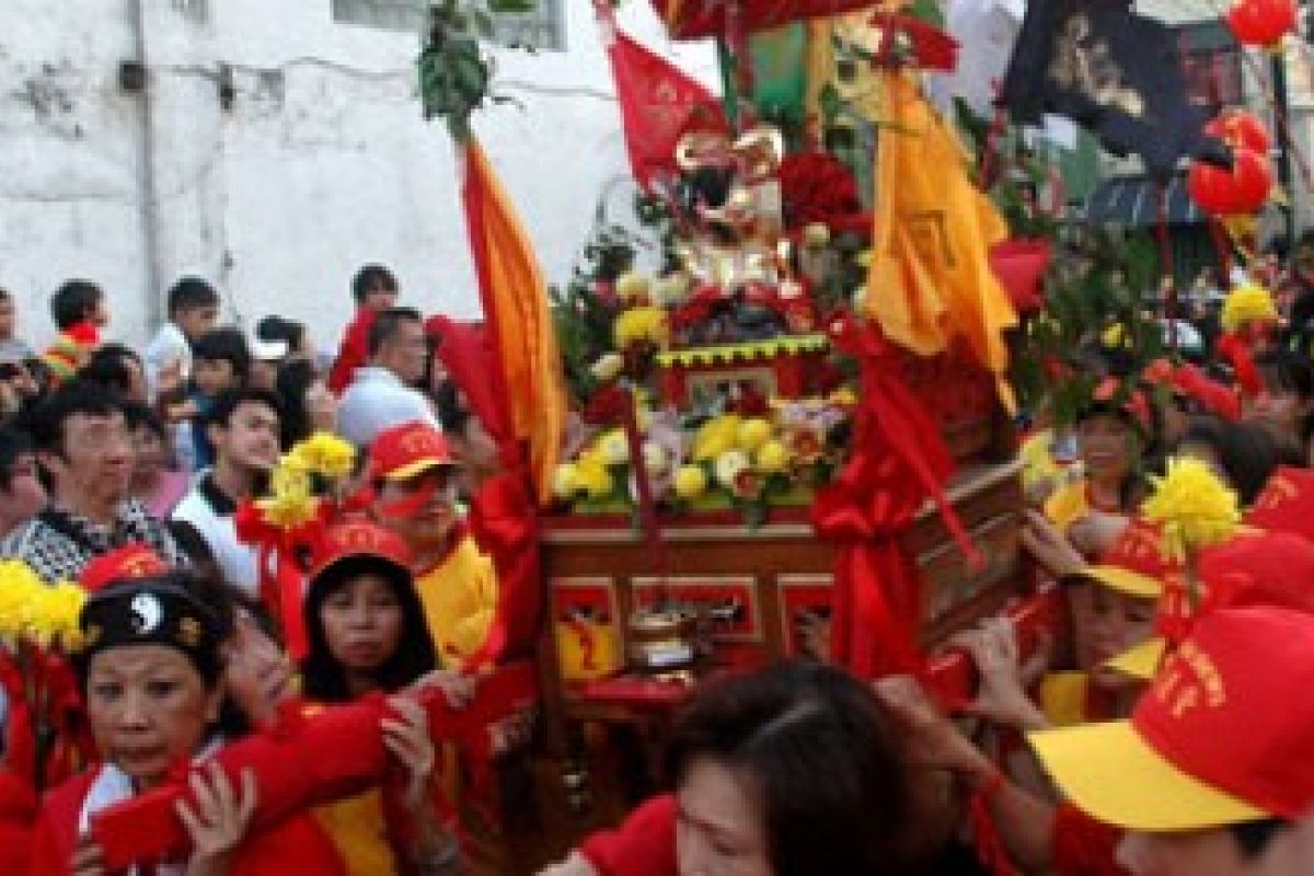 Bandung Kembali Kirab Cap Go Meh 