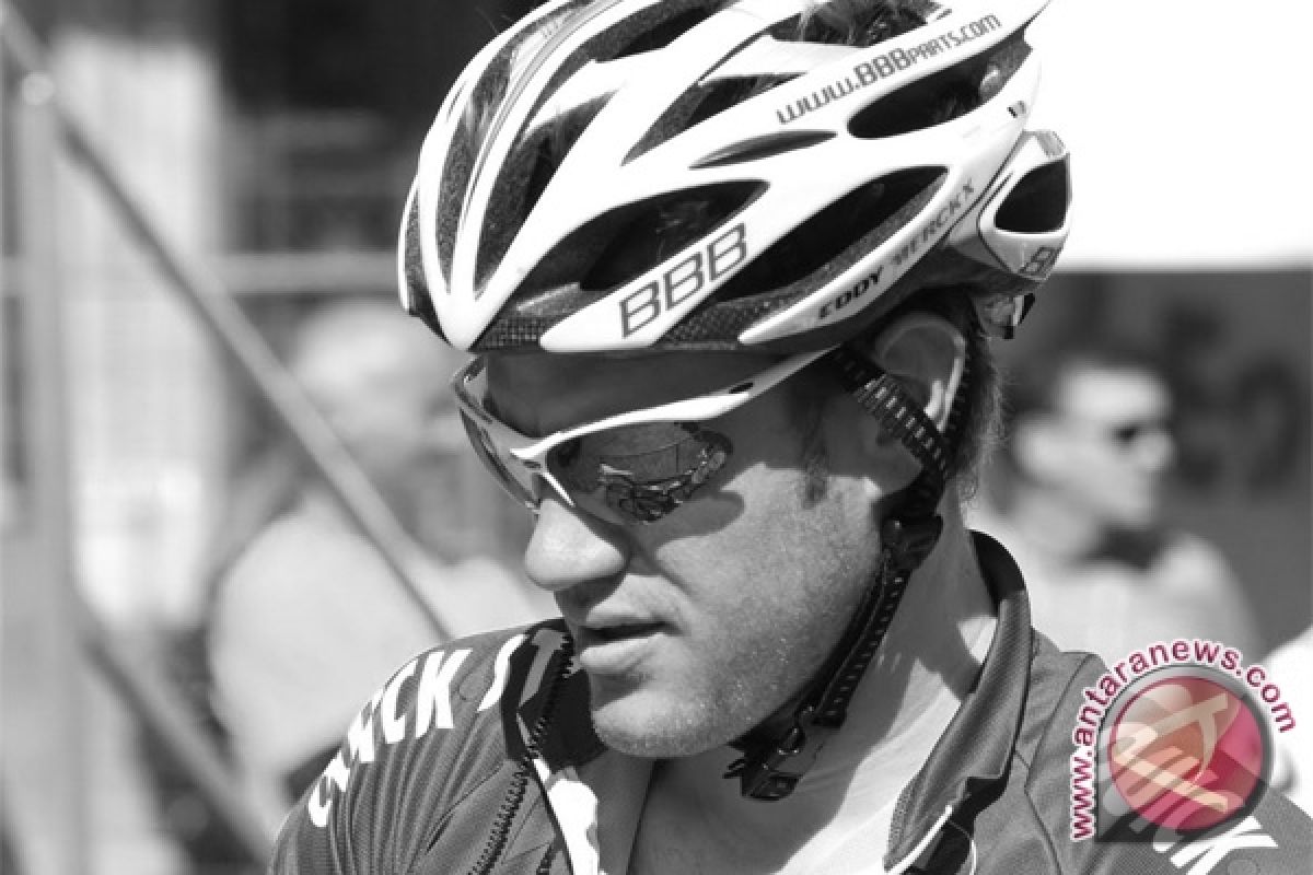 Pembalap Weylandt Kecelakaan, Tewas di Giro D`italia