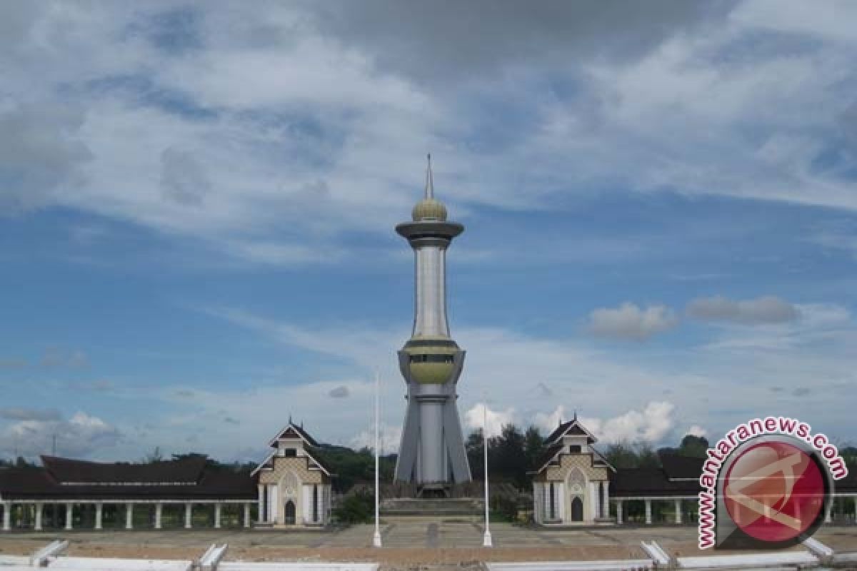 Pemkot minta pedagang jaga kebersihan kawasan Tugu Religi