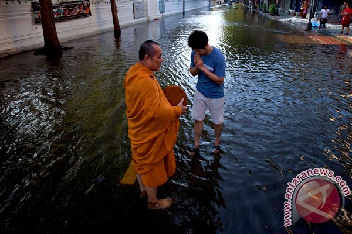 Sudah 384 tewas akibat banjir di Thailand
