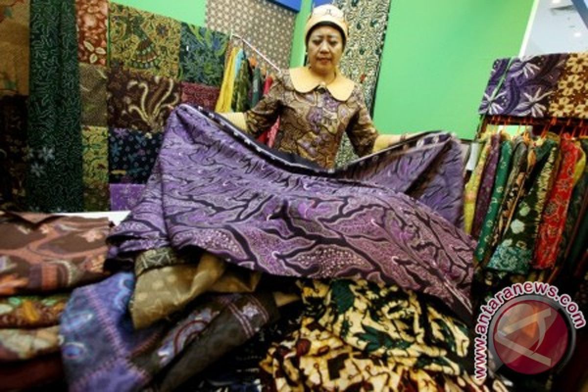 Batik Semarangan dipamerkan di Yogyakarta 