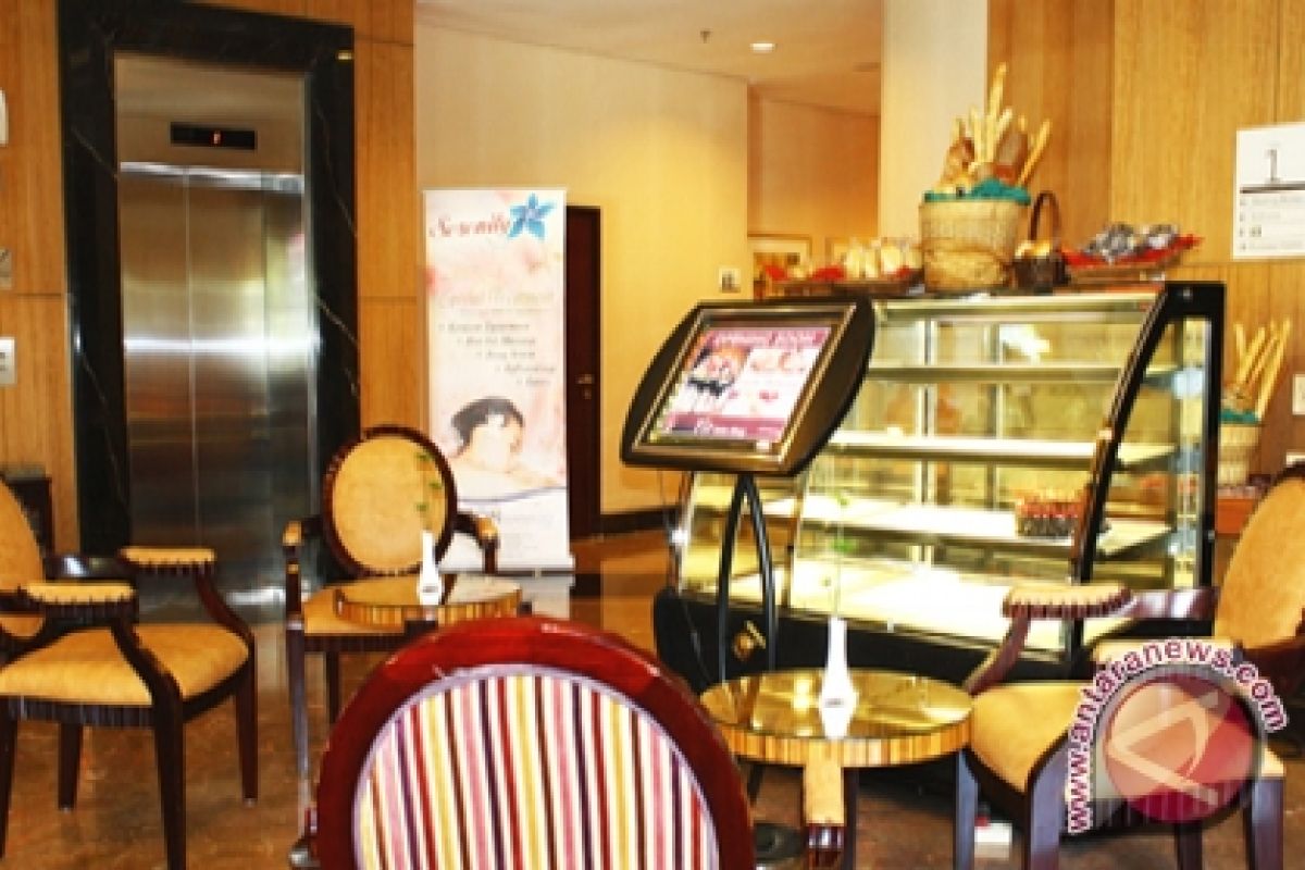   Fla cake shop Aston hadir Juni 2012