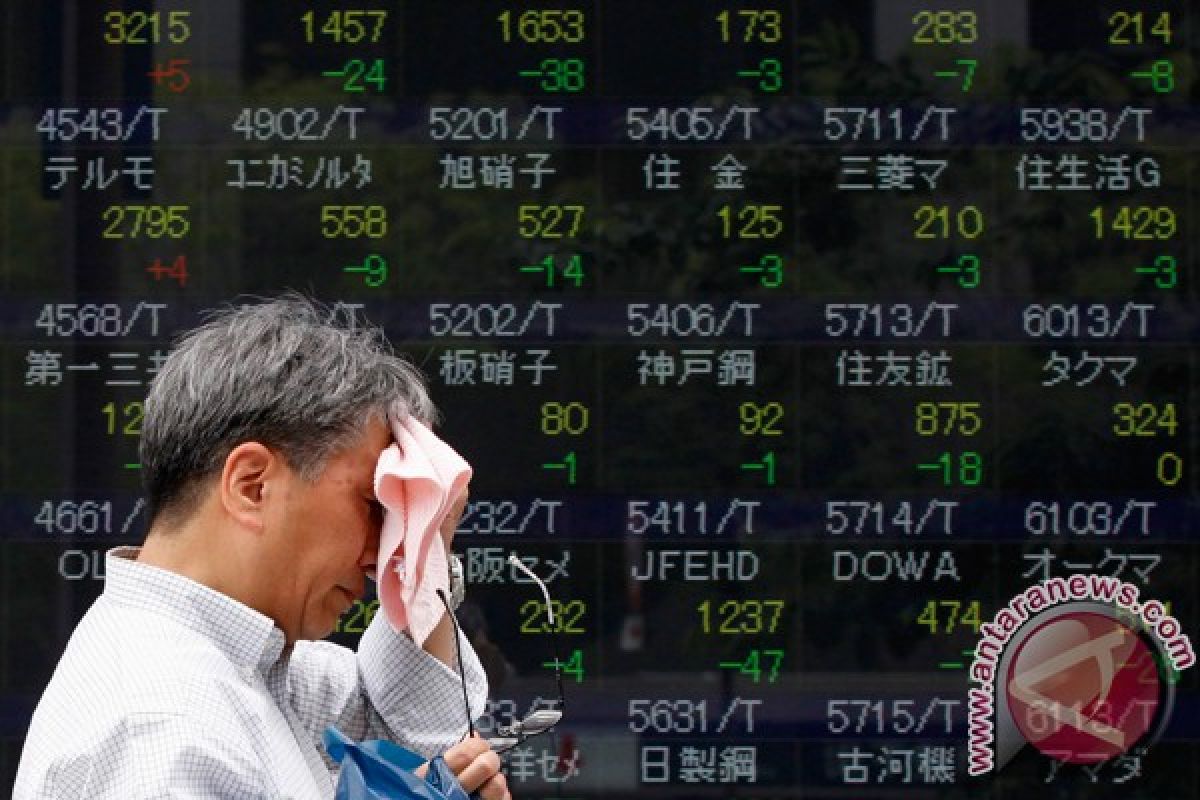 Saham Asia sebagian besar turun, pasar pertimbangkan kenaikan Fed