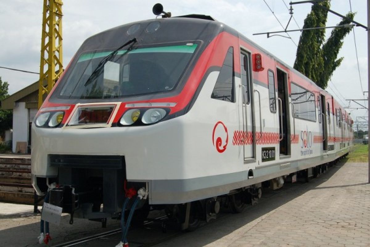 Railbus Batara Layani Sukoharjo-Solo-Yogyakarta