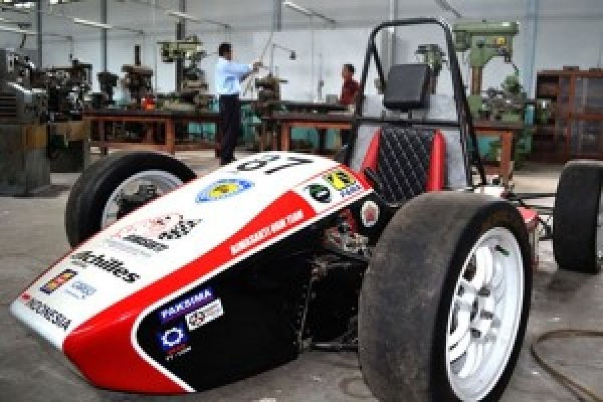 Tim Formula Bimasakti UGM Lolos ke FSAE Jepang