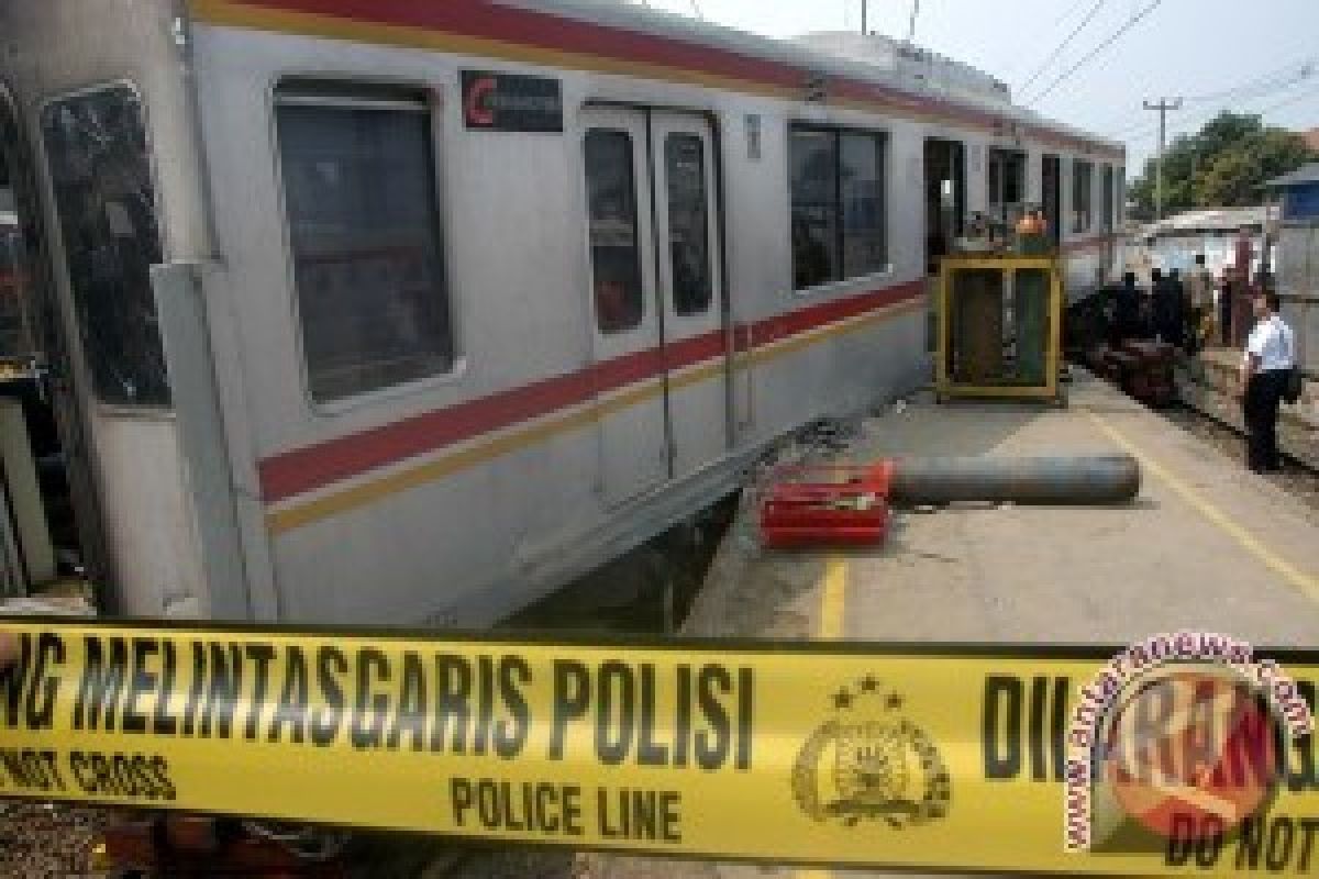 Evakuasi Kereta Diupayakan Selesai Pukul 17.00 WIB