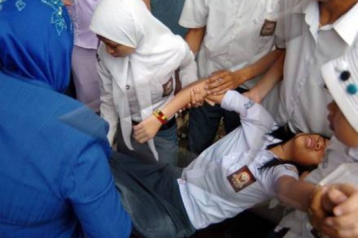 Delapan Siswa SMAN 2 Temanggung Kesurupan