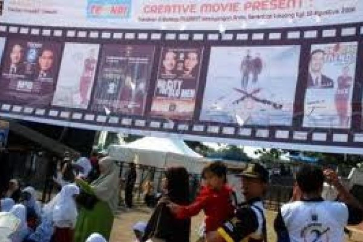 Ratusan Anak Yatim Diajak Nonton Film Sambut Natal