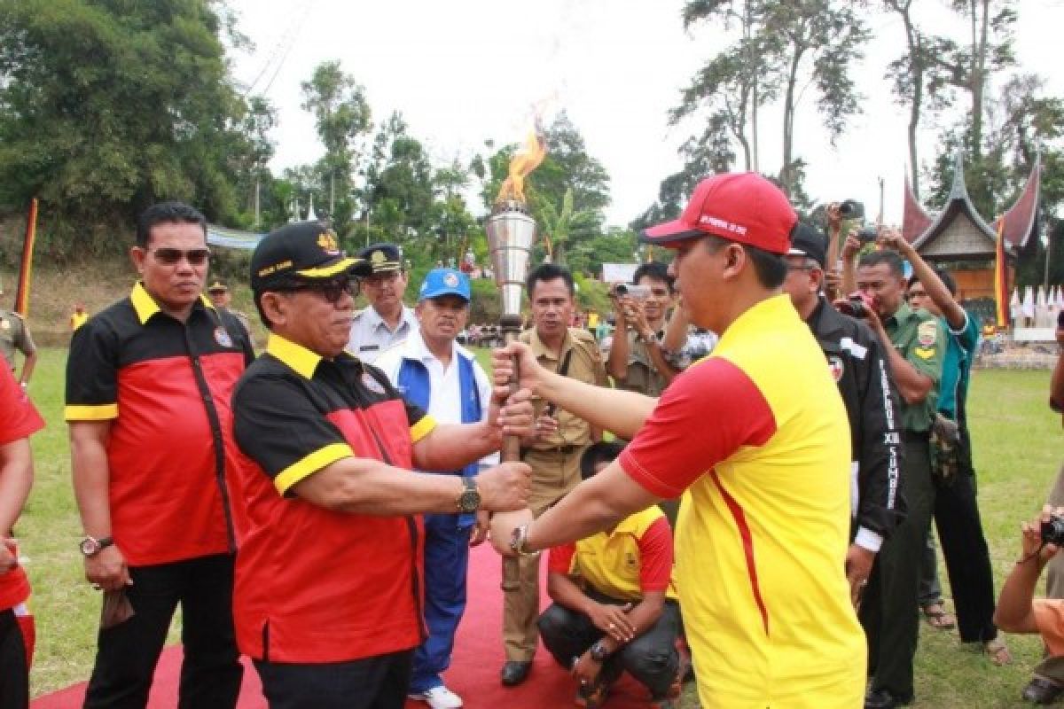 Pengambilan Api Porprov Sumbar Diawali &quot;Sambah Kato&quot;