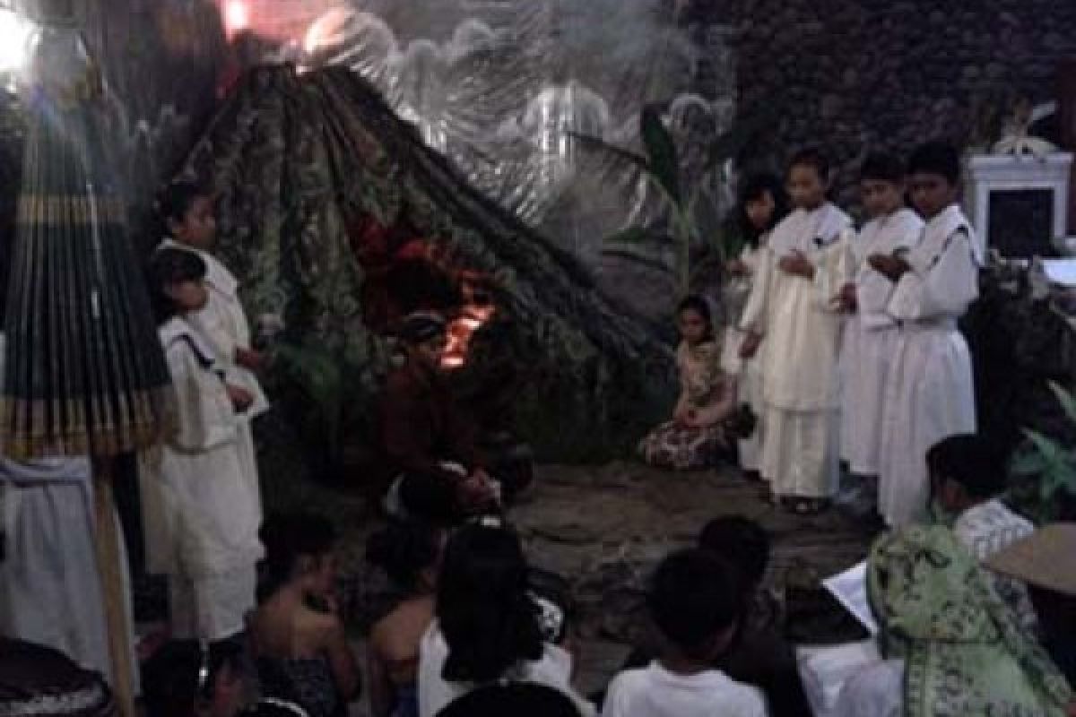 Pujian Natal Merapi kepada "Wiji Kang Pinilih"