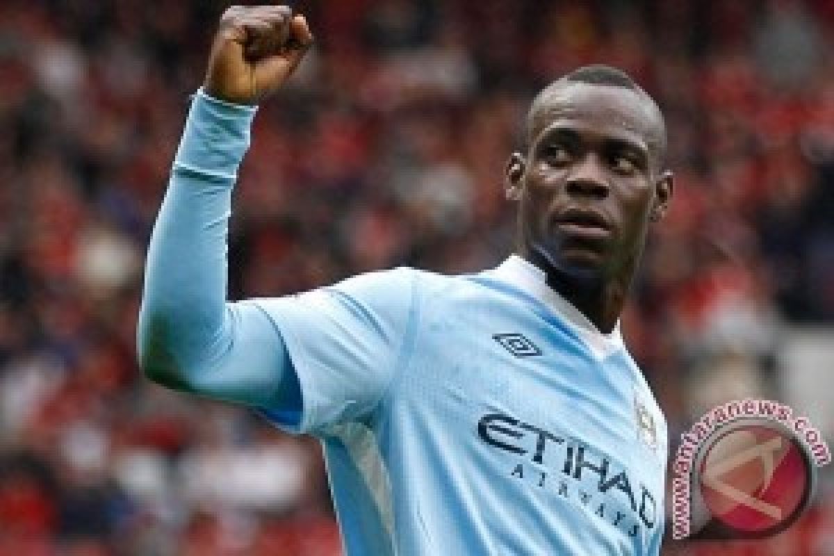 Milan Tutup Pintu bagi Balotelli dan Kaka