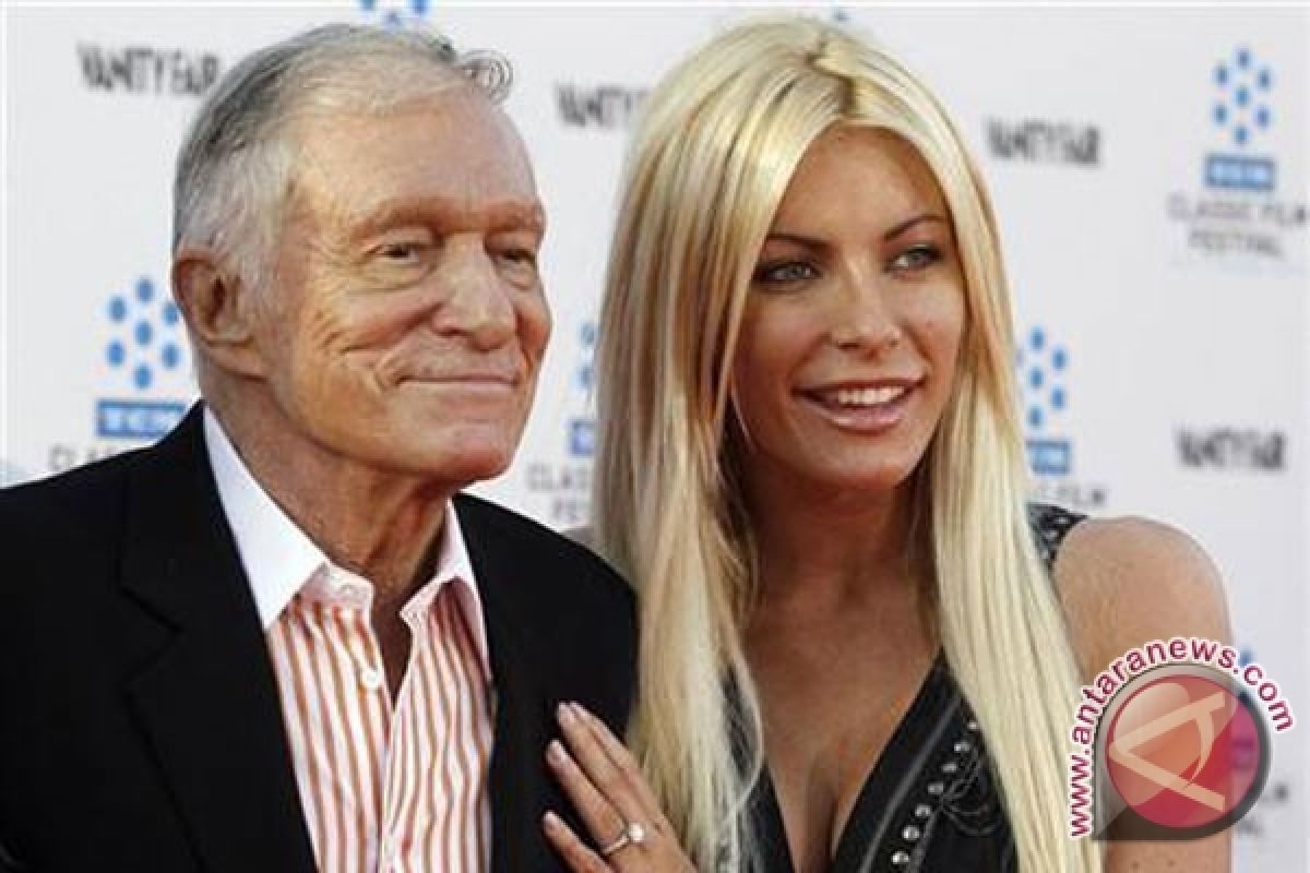  Hugh "Playboy" Hefner nikah lagi