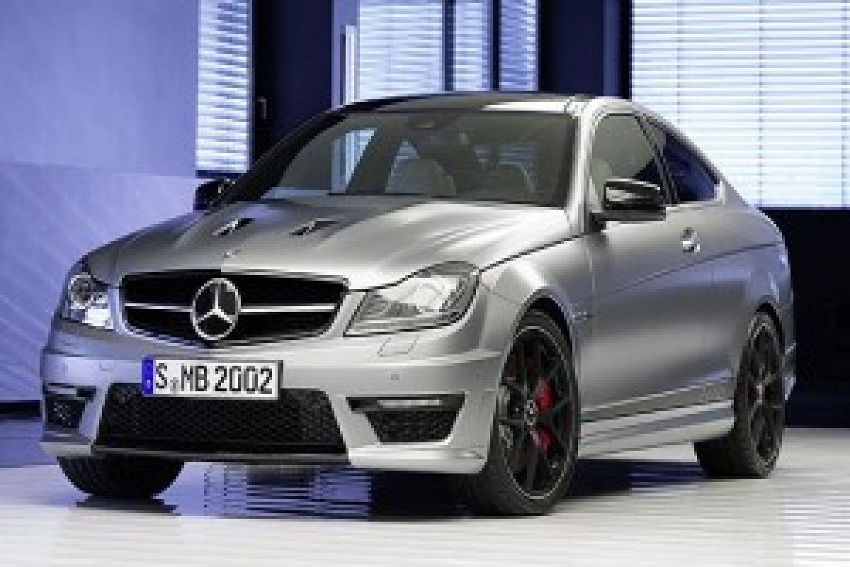 Si Kekar Mercedes-Benz C63 AMG Edition 507