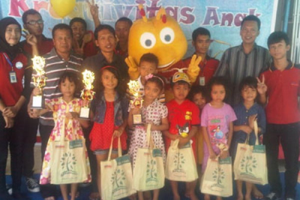 Alfamart Gelar Lomba Mewarnai dan 'Puzzle Albi'