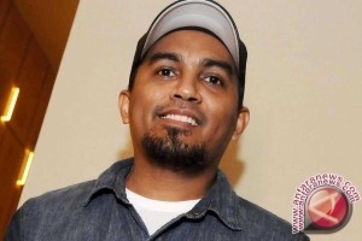 Tanda Mata Glenn Fredly angkat "Yovie Widianto"