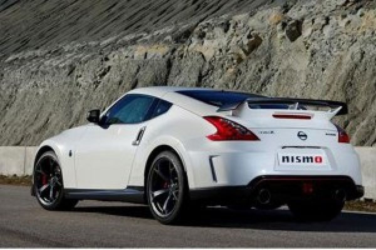 Ini Tampang Nissan 370Z Nismo Terbaru