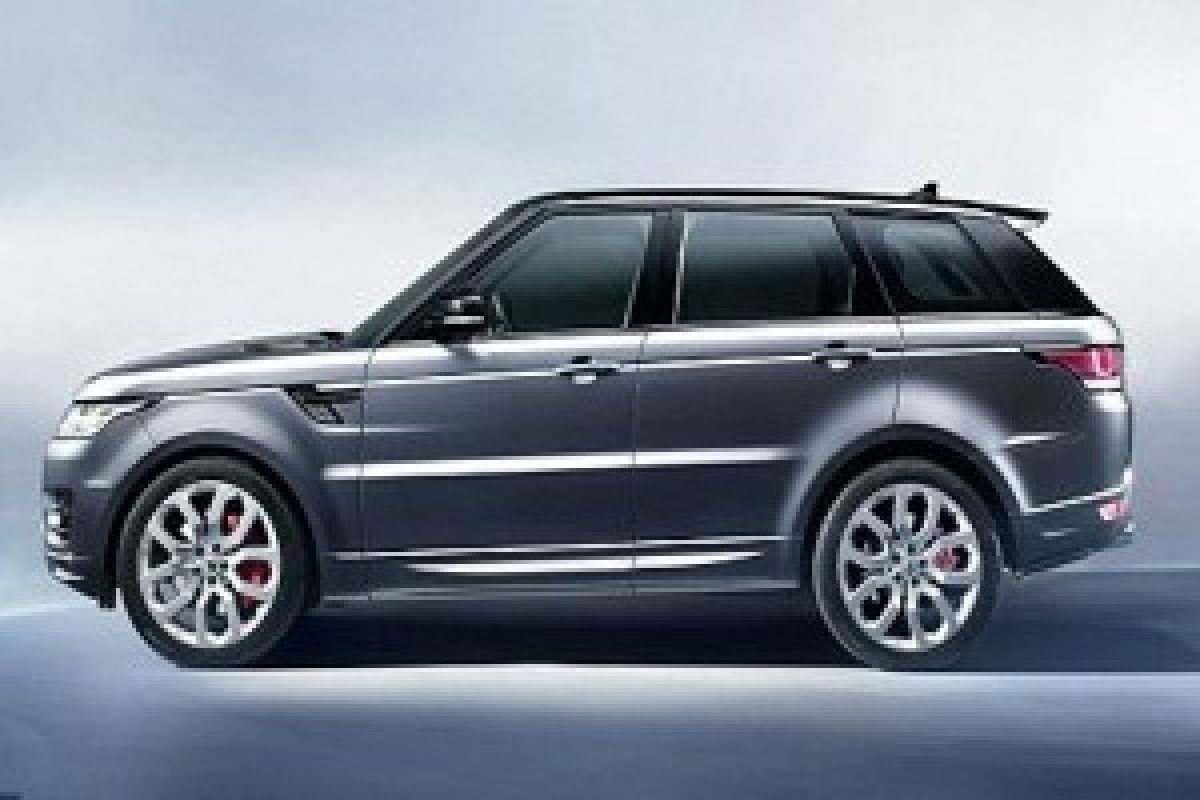 New Range Rover Sport Lebih Ringan, Makin Bertenaga