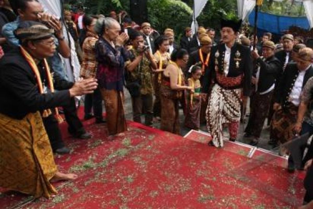 Laporan Moneter Kuno Raja Surakarta Diserahkan ke BI